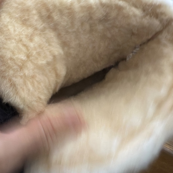 BEARPAW Libby Suede Sheepskin Pom Pom Boot 9 NWT - Picture 6 of 7